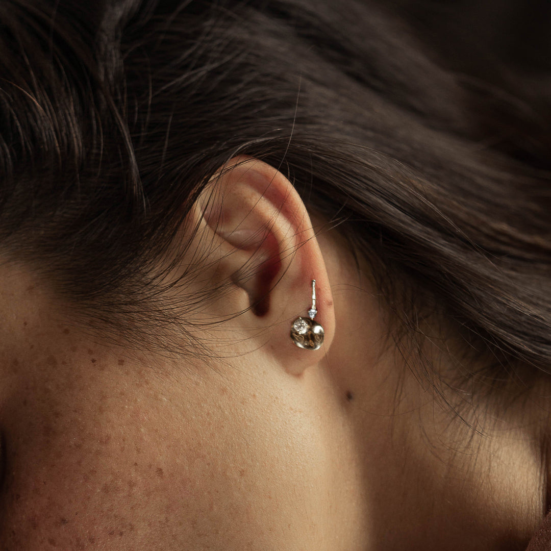 Amara studs