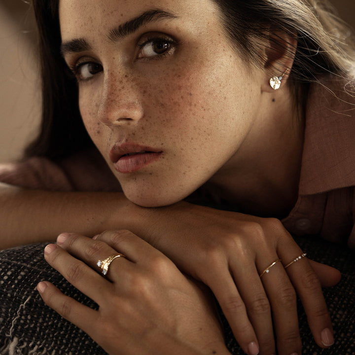 Amara studs